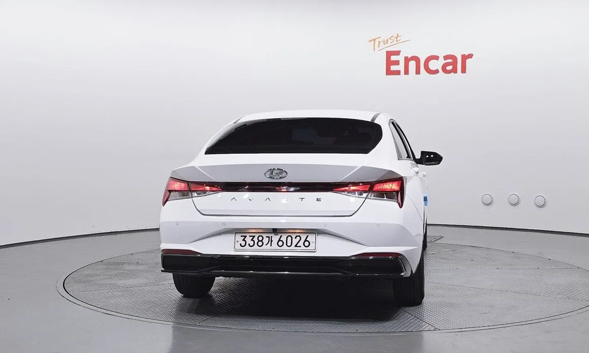 Hyundai AVANTE — фото 4