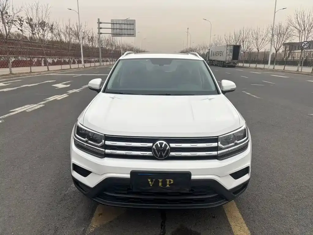Volkswagen Tharu — фото 2
