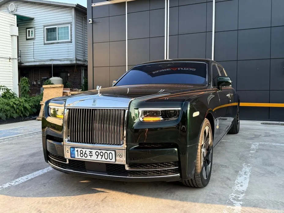 Rolls-Royce Phantom 2023 из KR, фото 6