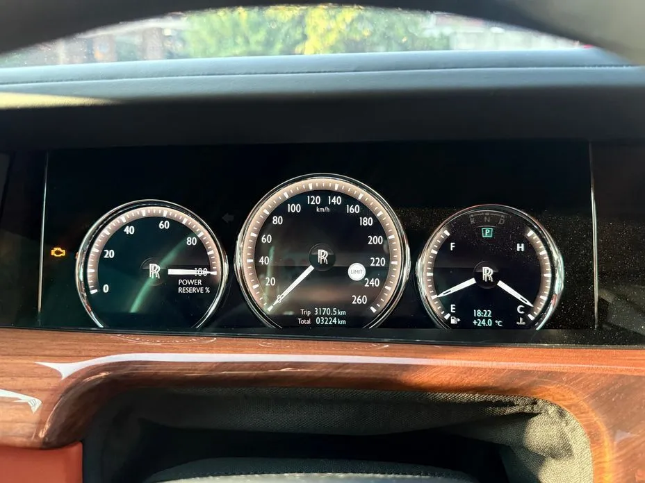 Rolls-Royce Phantom 2023 из KR, фото 4