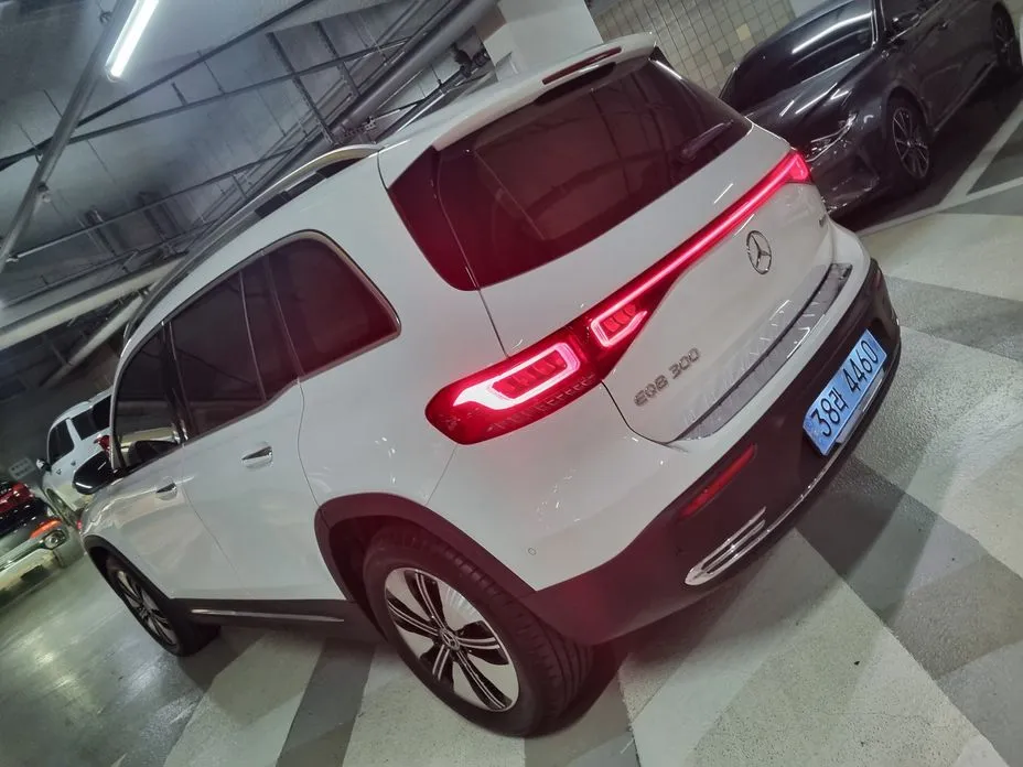 Mercedes-Benz EQB 2024 из KR, фото 6