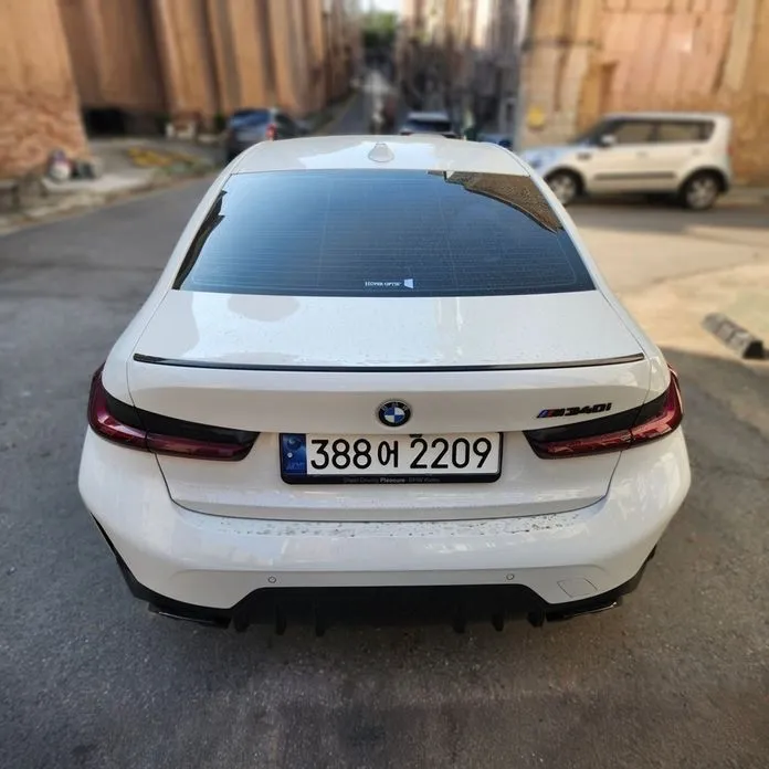 BMW 3-Series 2024 из KR, фото 3