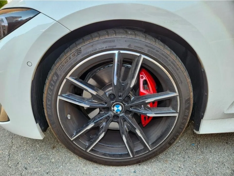 BMW 3-Series 2024 из KR, фото 8