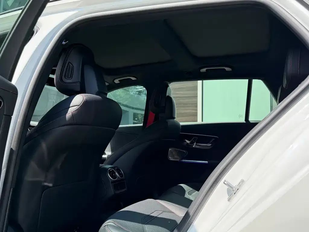 Mercedes-Benz C-Class AMG 2025 из CN, фото 7