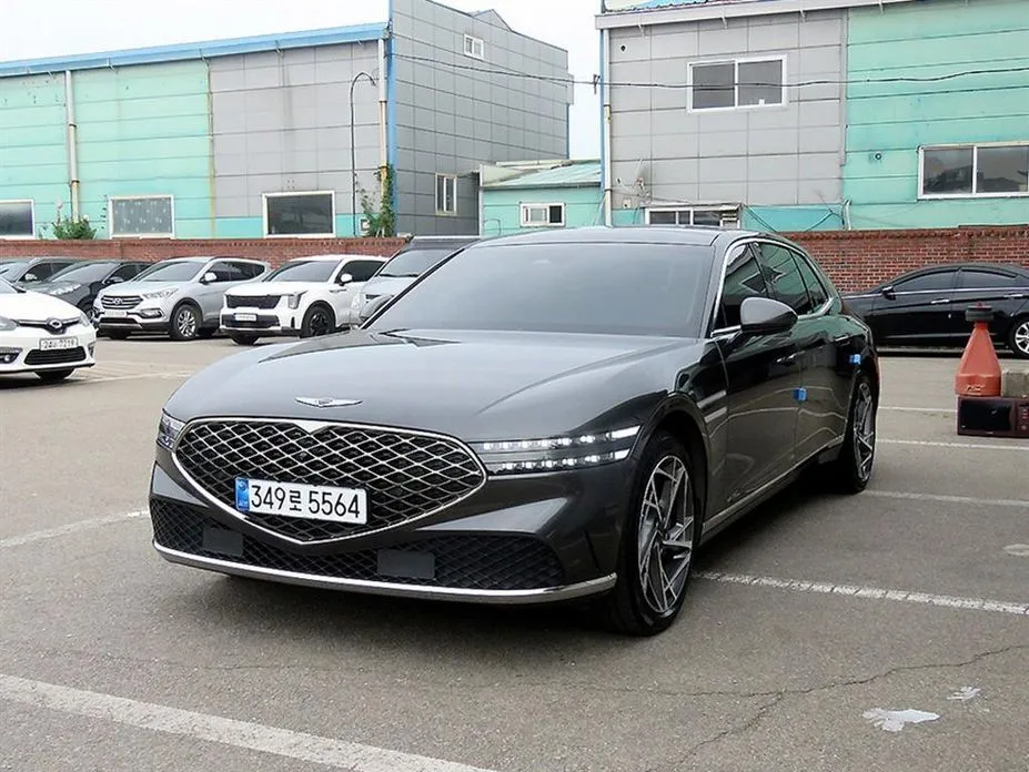 Genesis G90 — фото 1