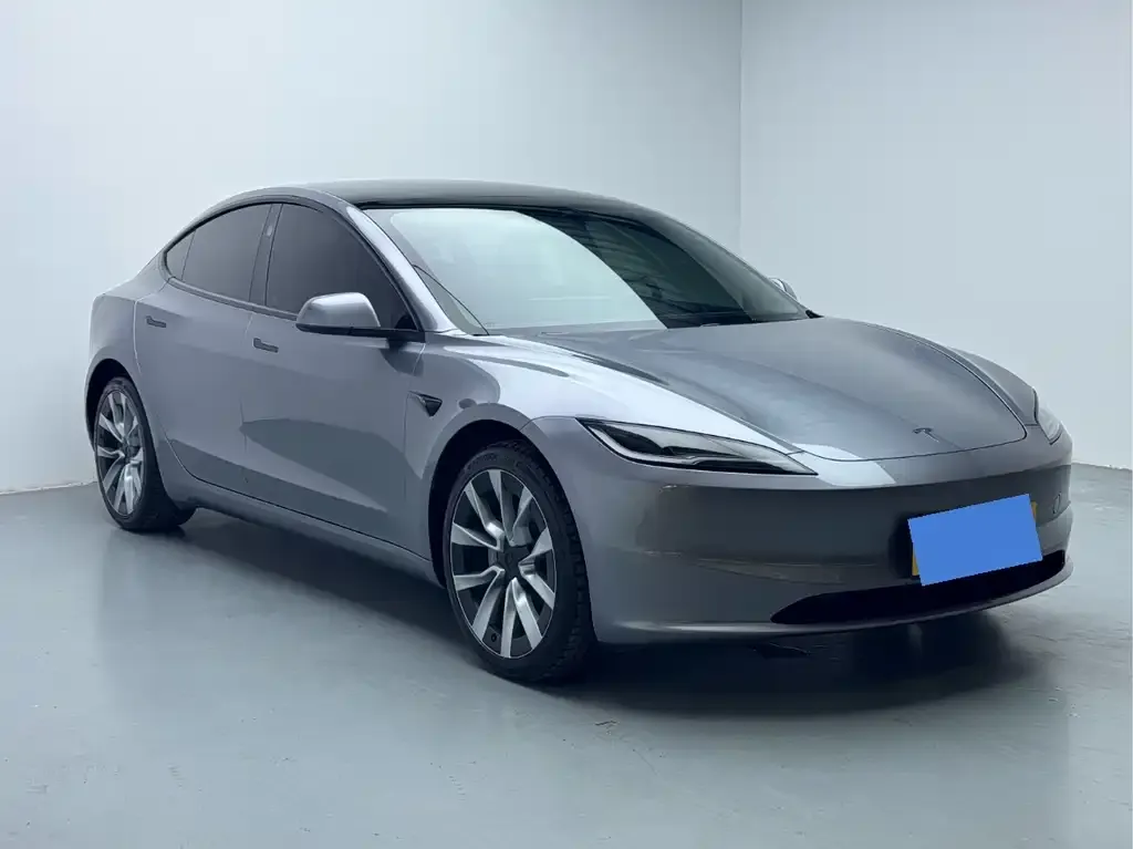 Tesla Model 3 — фото 5