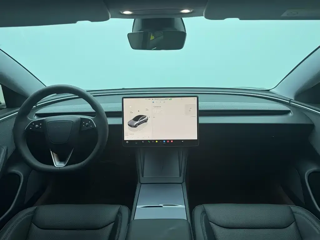 Tesla Model 3 — фото 8