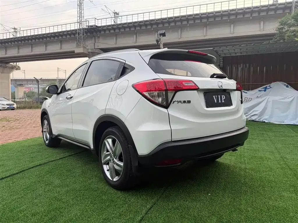 Honda Vezel — фото 3