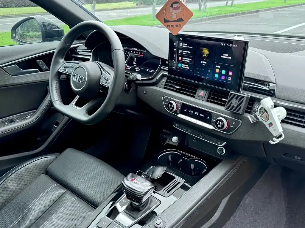 Audi A4L 2023 из CN, фото 10
