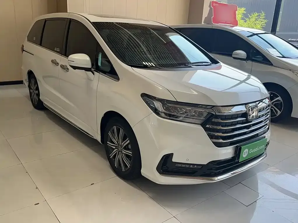Honda Odyssey — фото 10