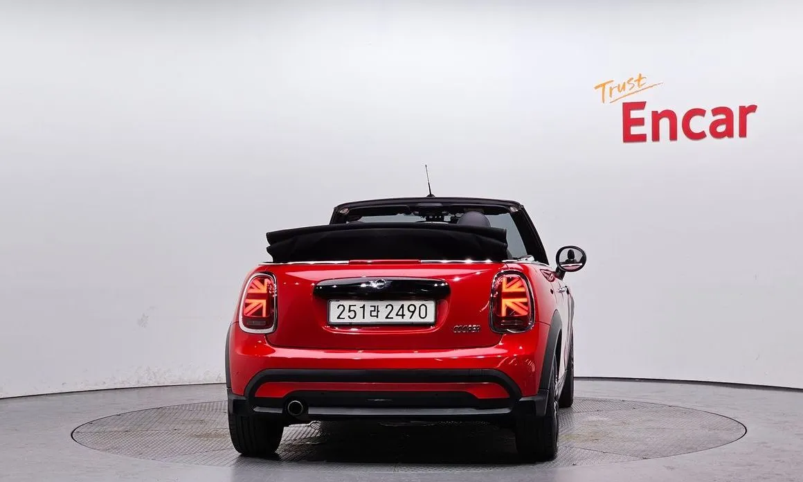 Mini Cooper Convertible 2024 из KR, фото 3