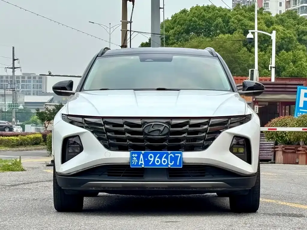 Hyundai Tucson — фото 1