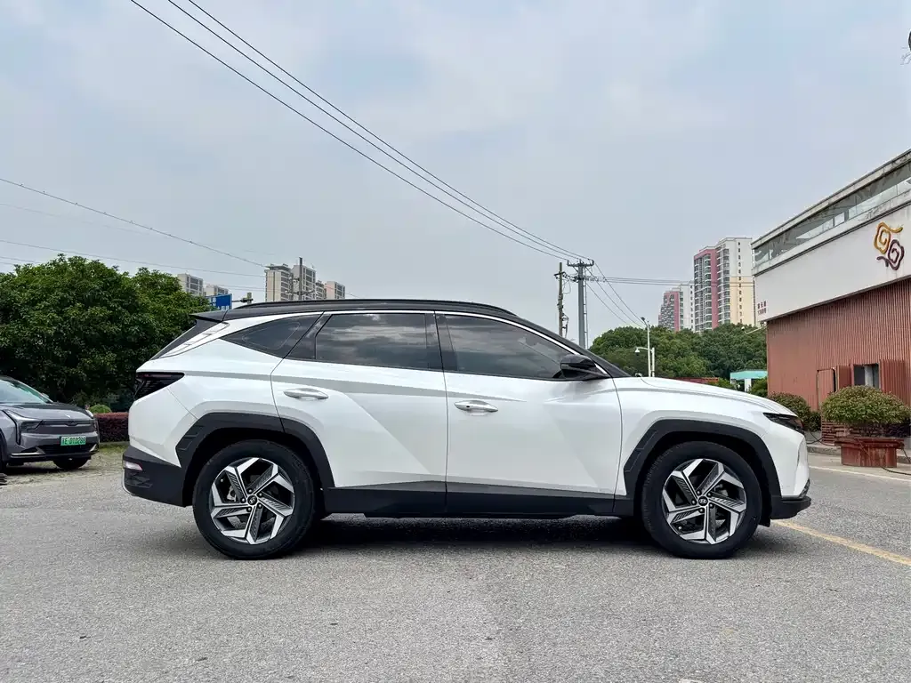 Hyundai Tucson — фото 2