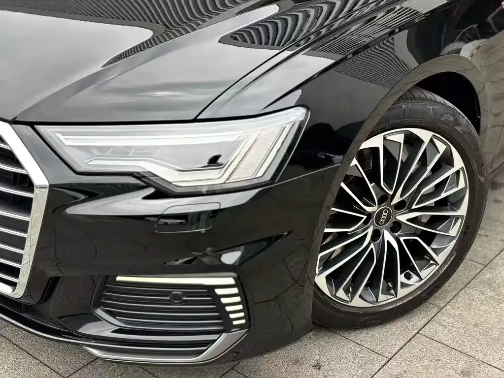 Audi A6L New Energy 2023 из CN, фото 3