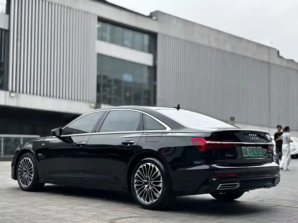 Audi A6L New Energy 2023 из CN, фото 2
