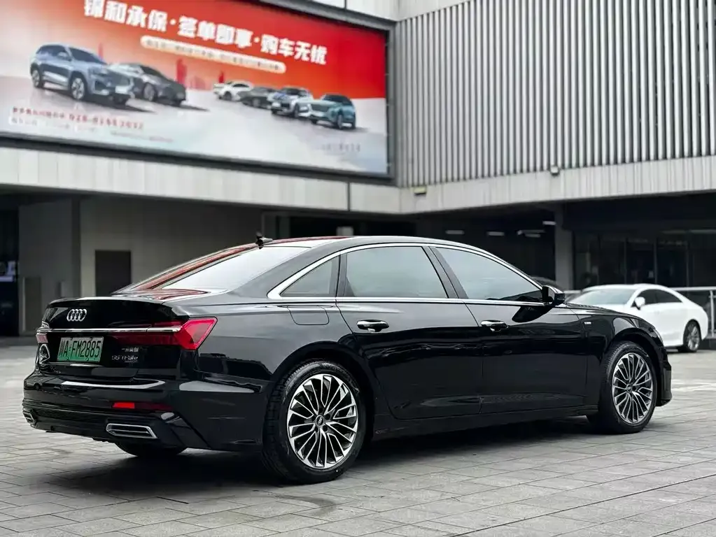 Audi A6L New Energy 2023 из CN, фото 4