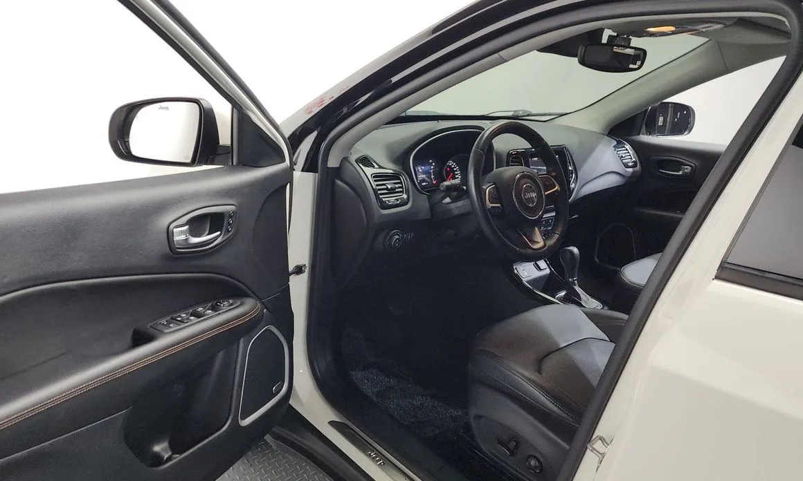 Jeep Compass 2021 из KR, фото 4