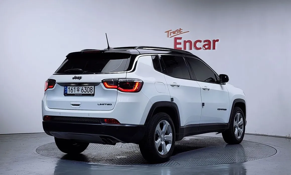 Jeep Compass 2021 из KR, фото 9