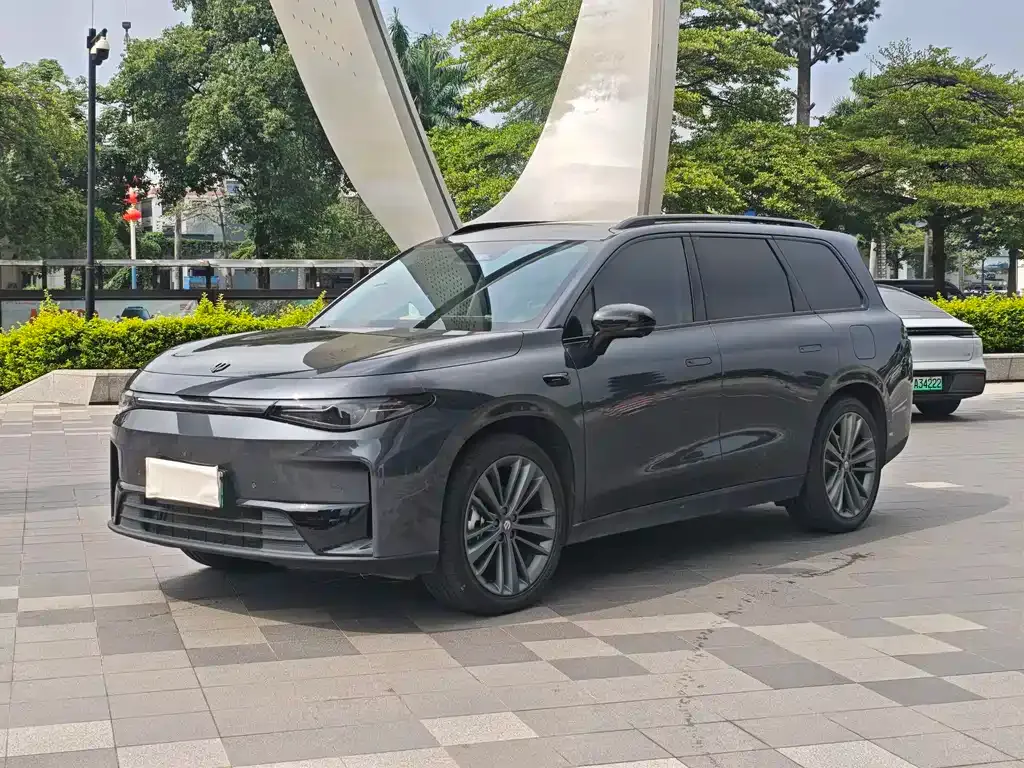 Leapmotor C16