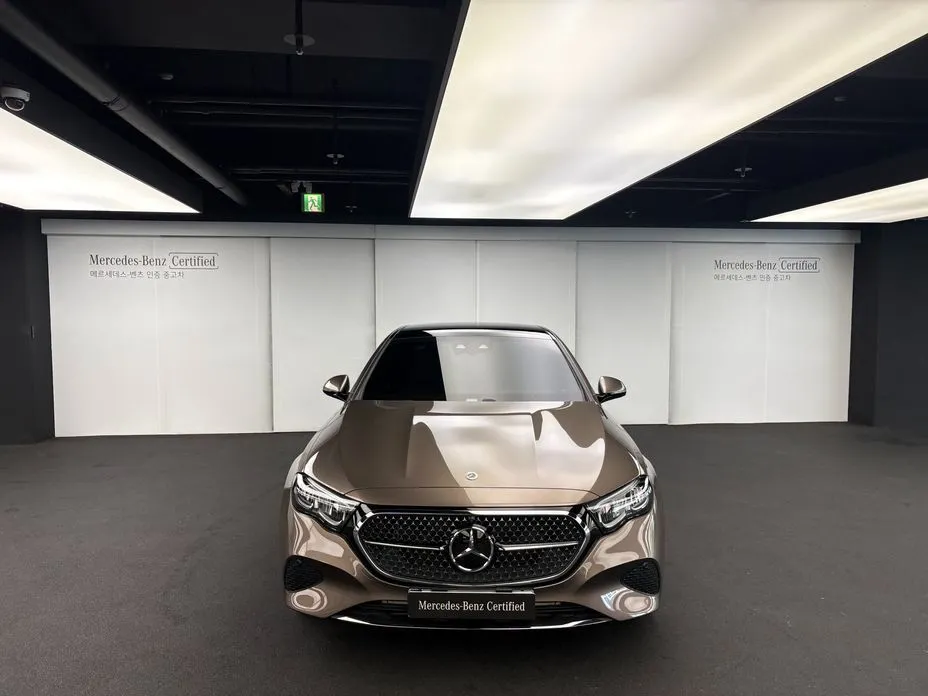 Mercedes-Benz E-Class — фото 8