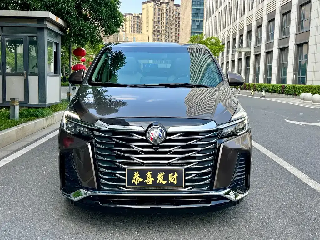 Buick GL8 2023 из CN, фото 1