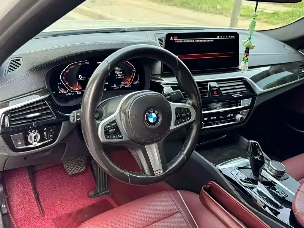 BMW 5 Series — фото 2