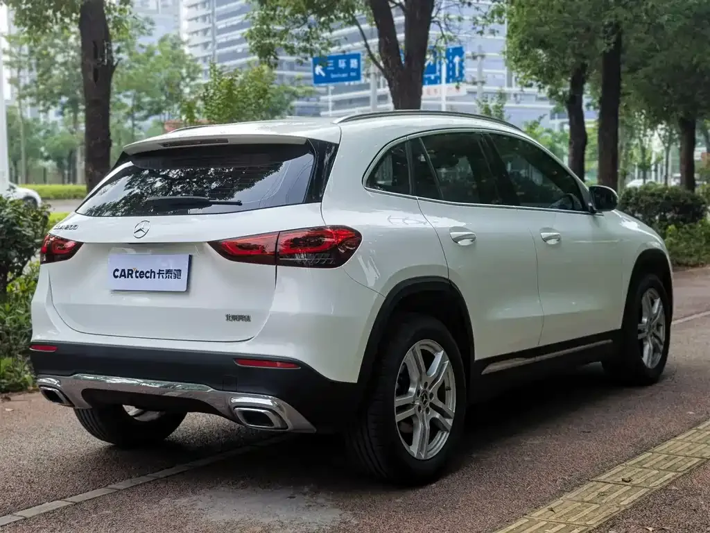 Mercedes-Benz GLA — фото 9