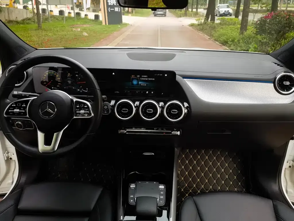 Mercedes-Benz GLA — фото 3