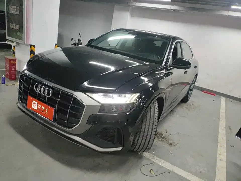 Audi Q8 2022 из CN, фото 1