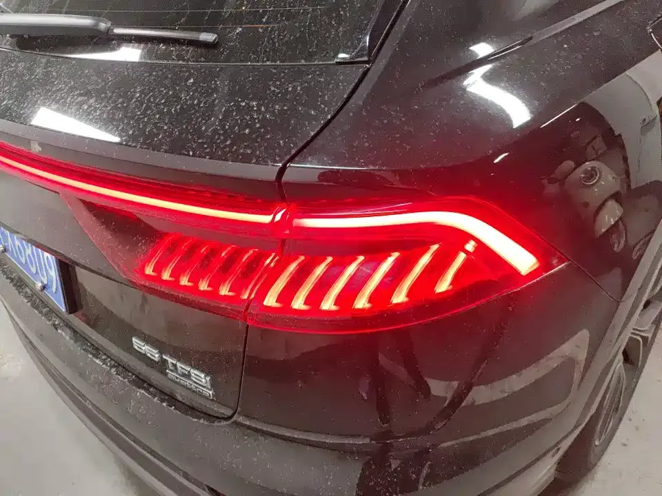 Audi Q8 2022 из CN, фото 4