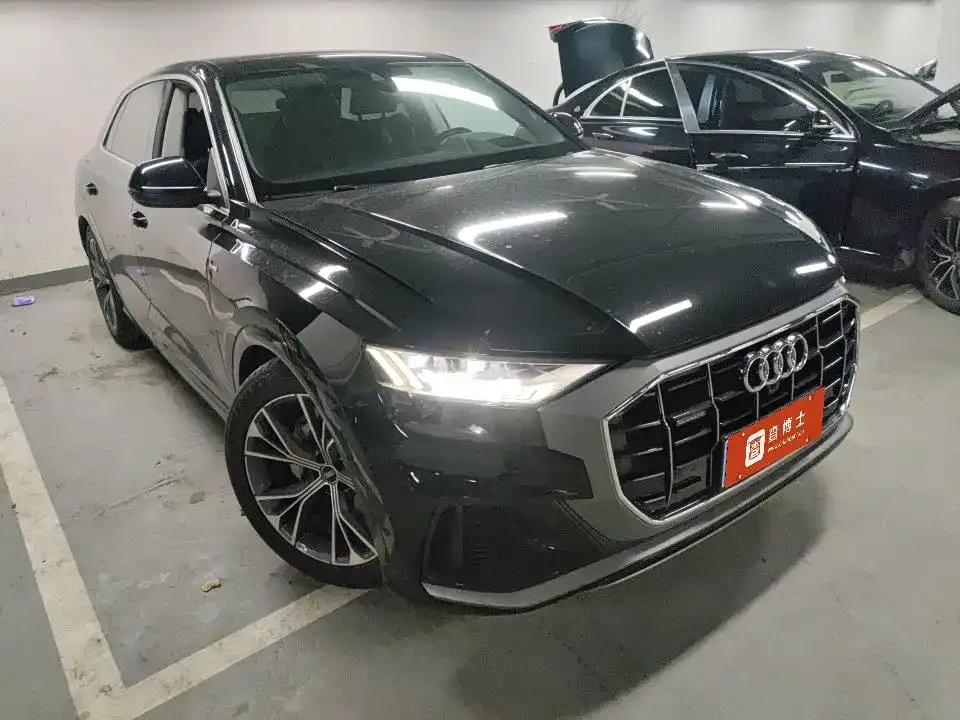 Audi Q8 2022 из CN, фото 3