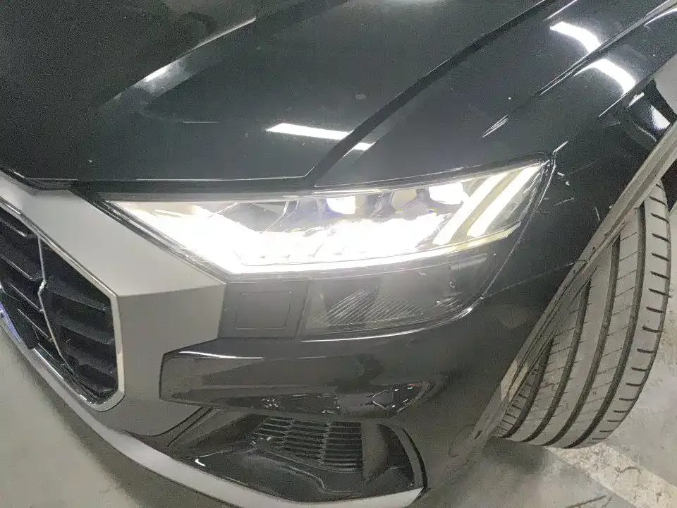 Audi Q8 2022 из CN, фото 7