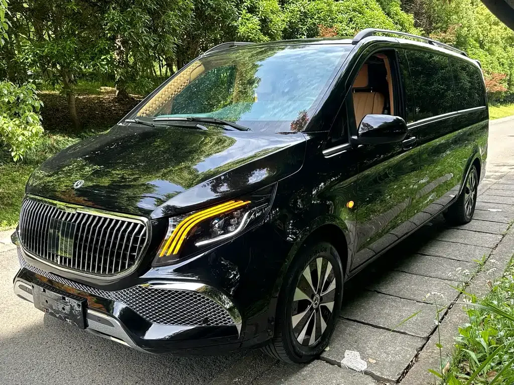 Mercedes-Benz Vito — фото 1