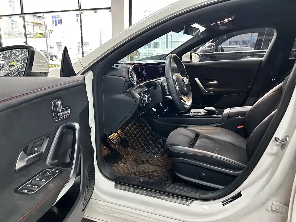 Mercedes-Benz CLA (Import) — фото 7
