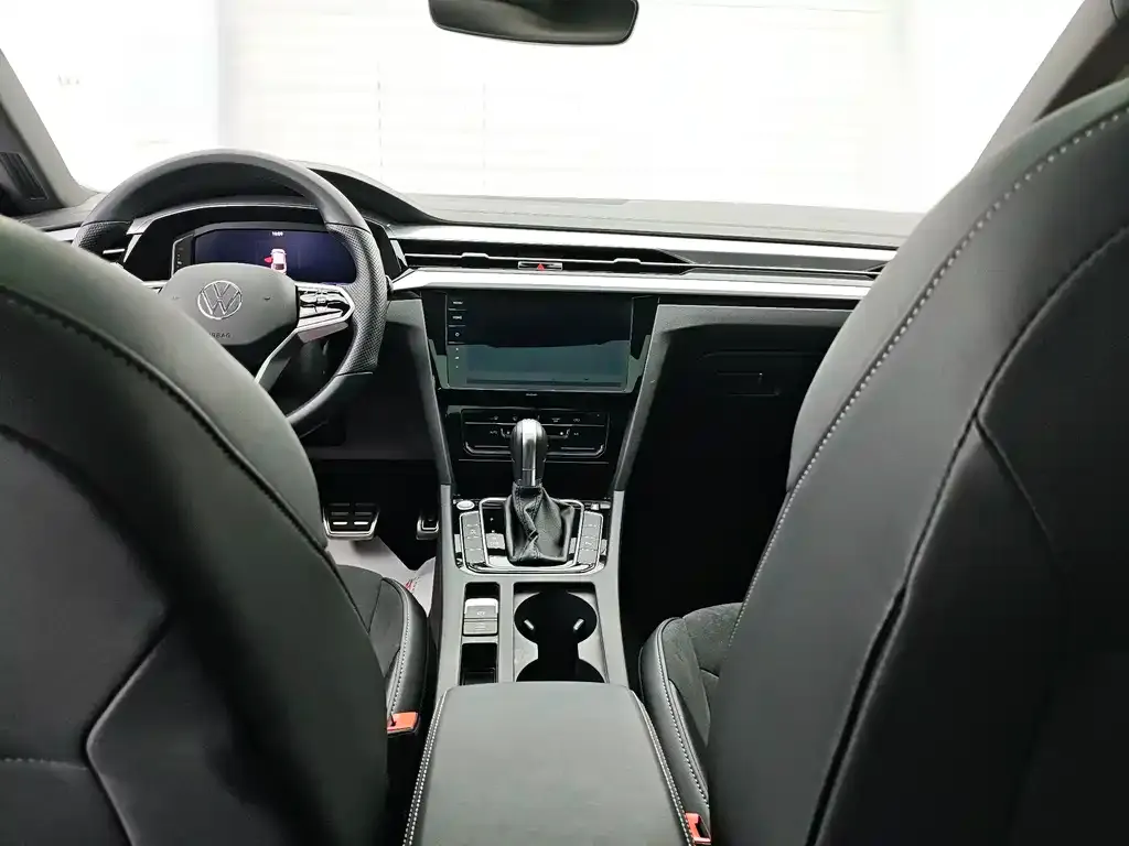 Volkswagen CC 2022 из CN, фото 3