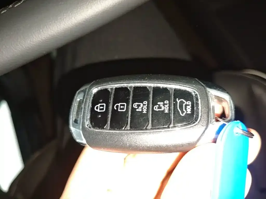Hyundai Custo — фото 8