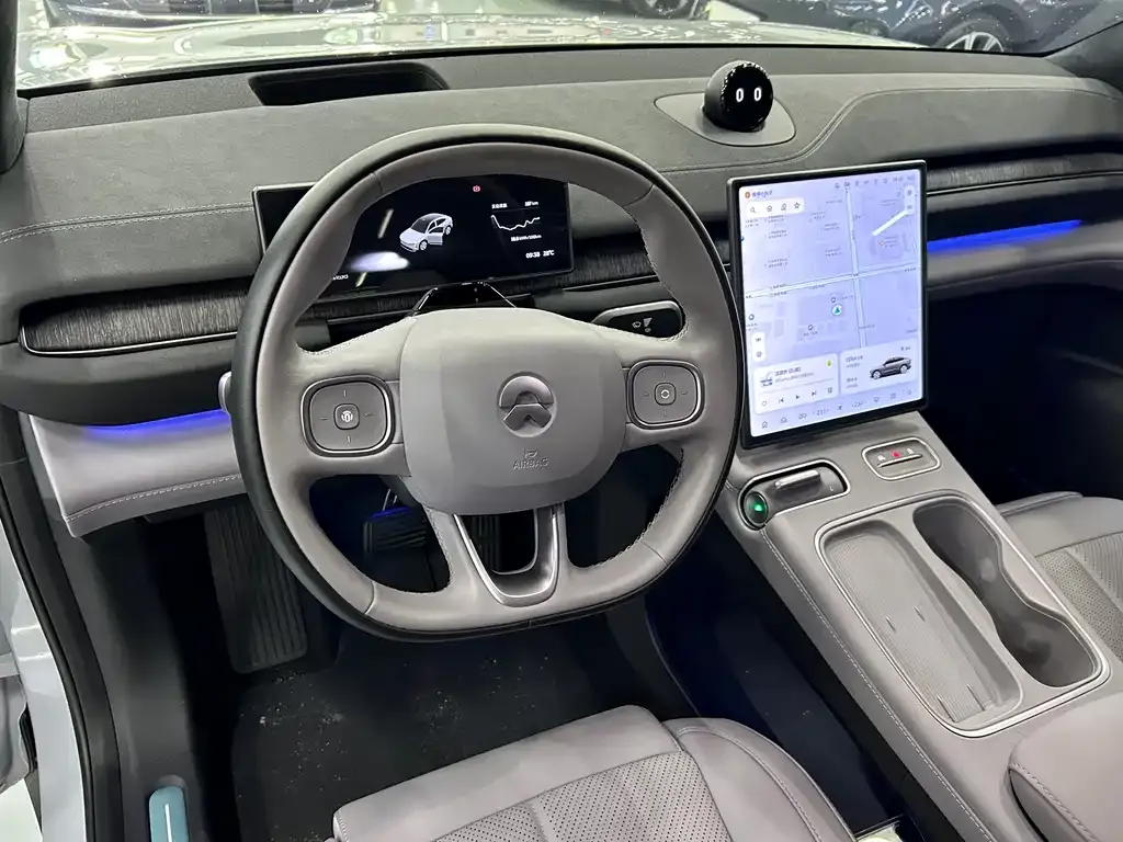 NIO EC6 — фото 10