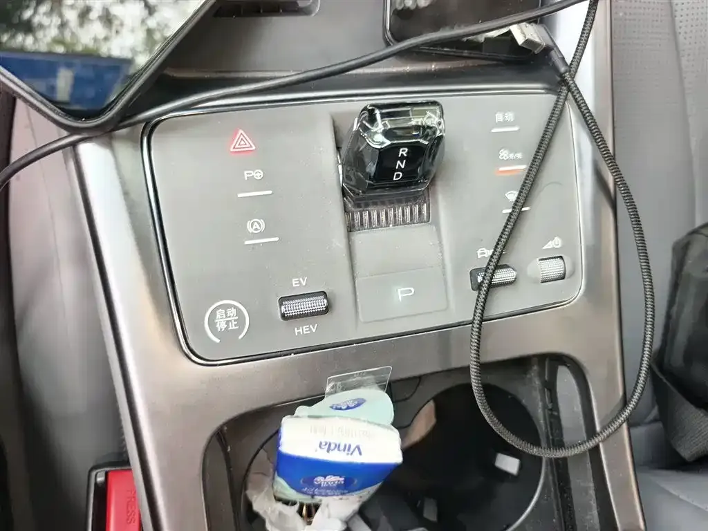 BYD Seal 07 DM-i — фото 9