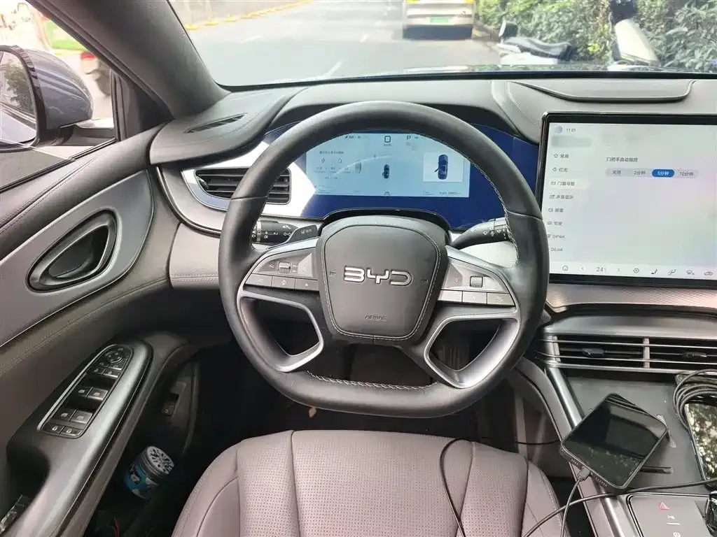 BYD Seal 07 DM-i — фото 8
