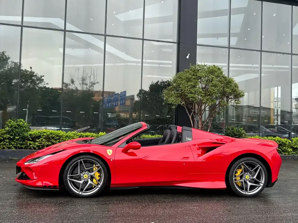Ferrari F8 — фото 8
