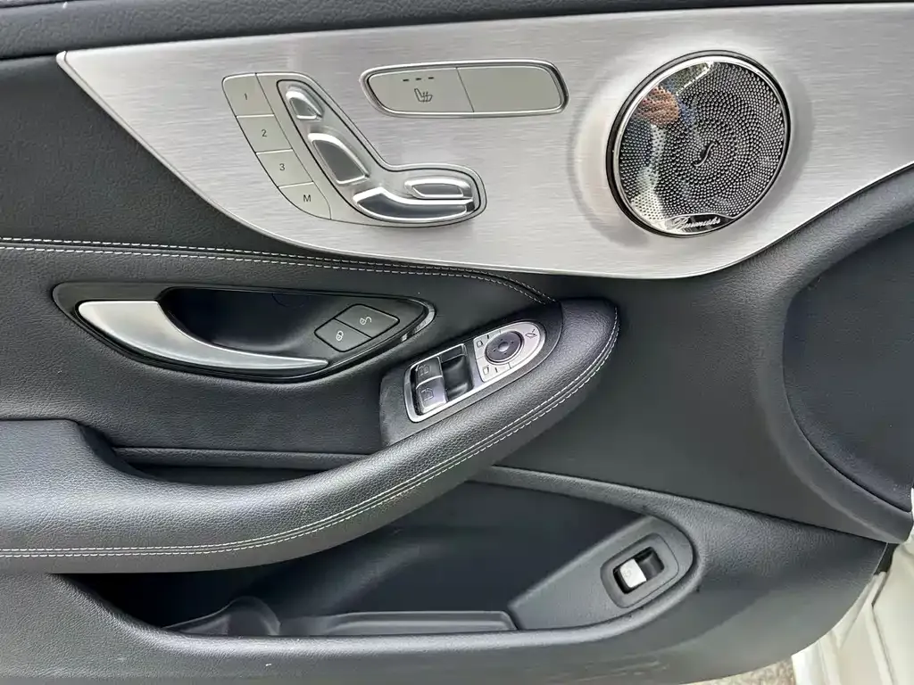 Mercedes-Benz C-Class (Import) — фото 2
