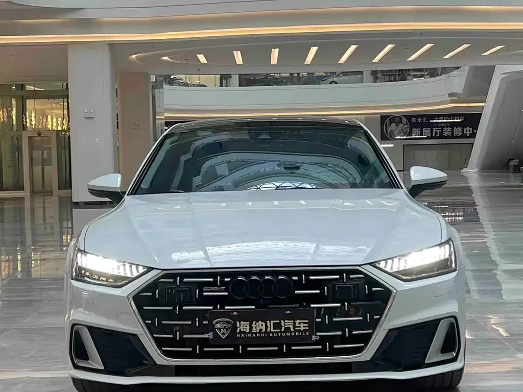 Audi A7L — фото 3