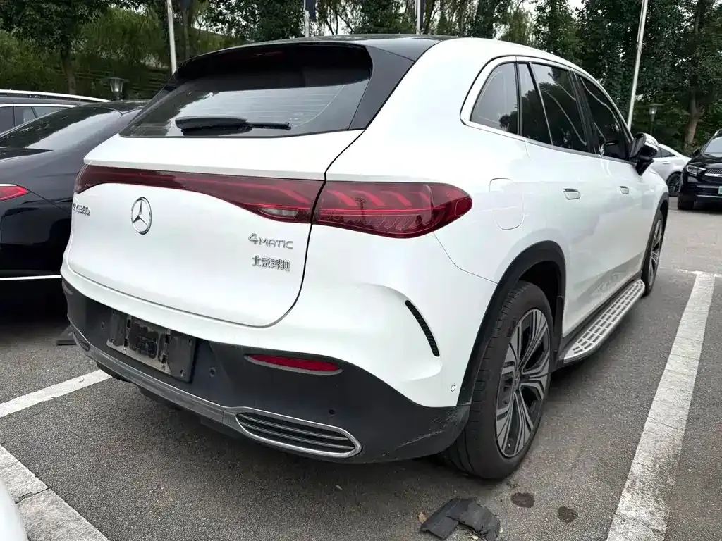 Mercedes-Benz EQE SUV 2023 из CN, фото 6