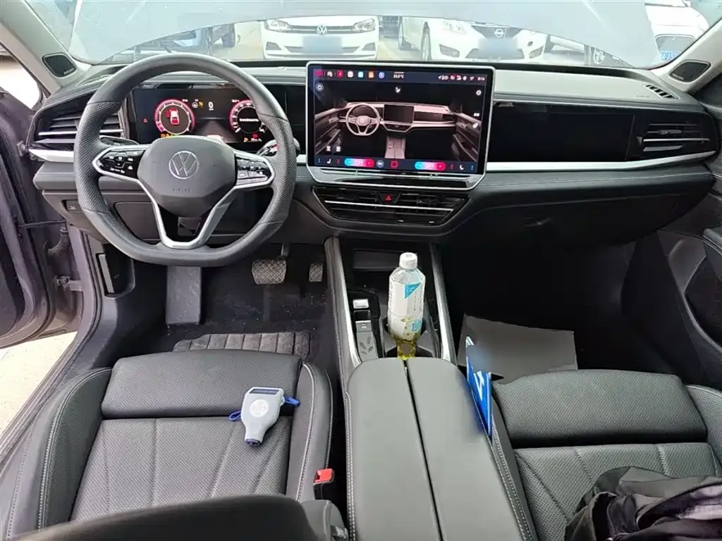 Volkswagen Passat — фото 10