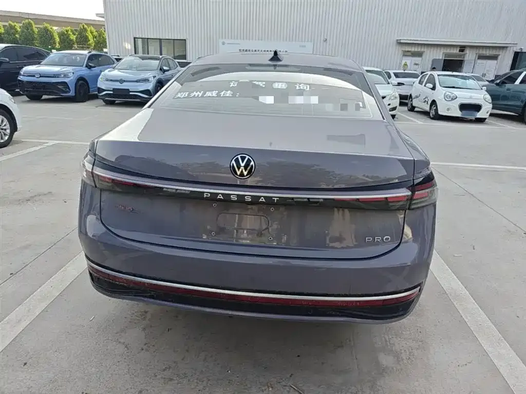 Volkswagen Passat — фото 6