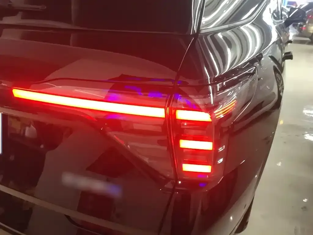 Ford Edge — фото 10