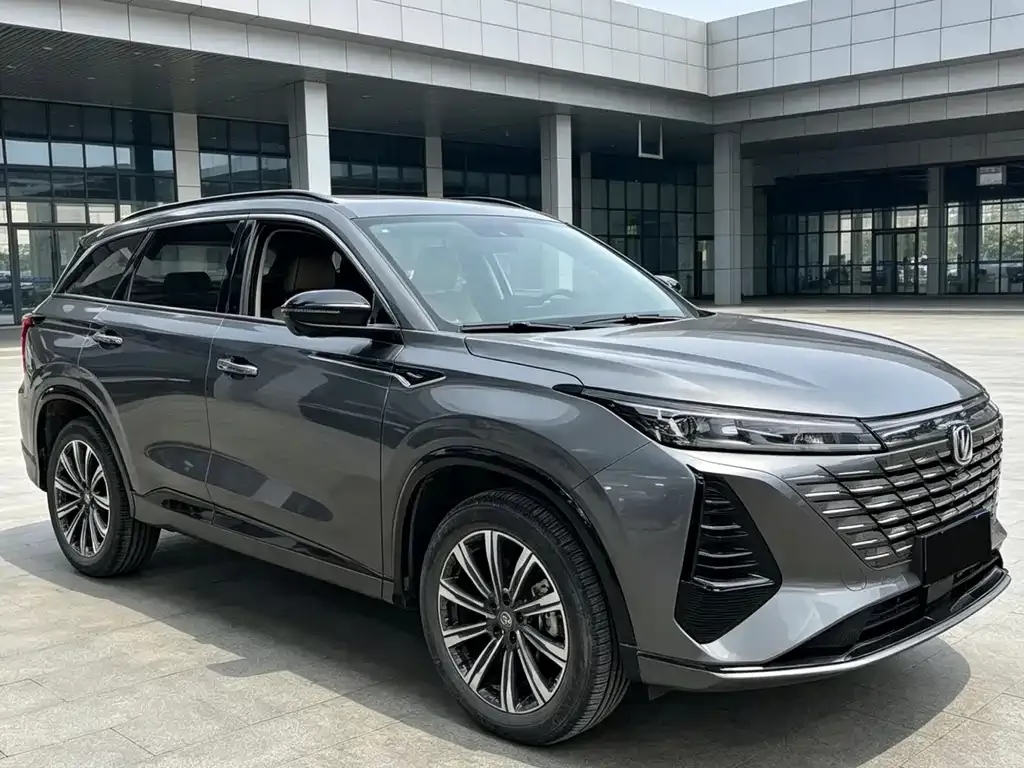 Changan CS75PLUS — фото 7