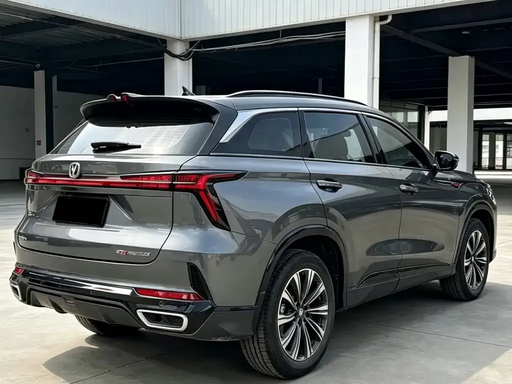 Changan CS75PLUS — фото 3