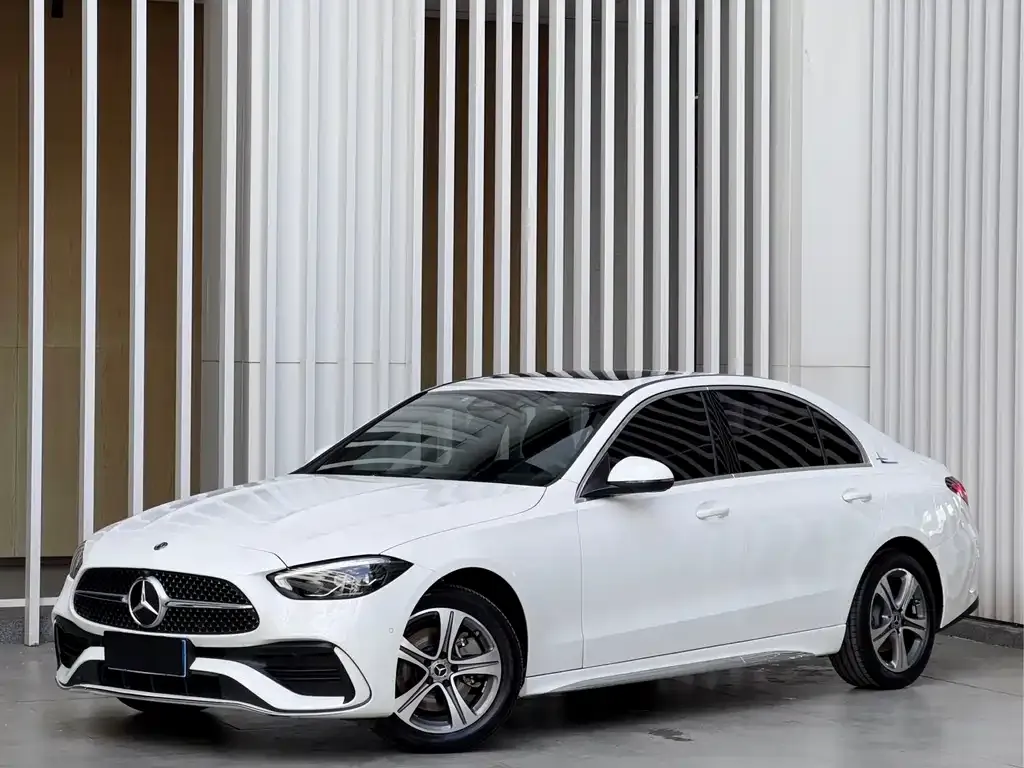 Mercedes-Benz C-Class — фото 1