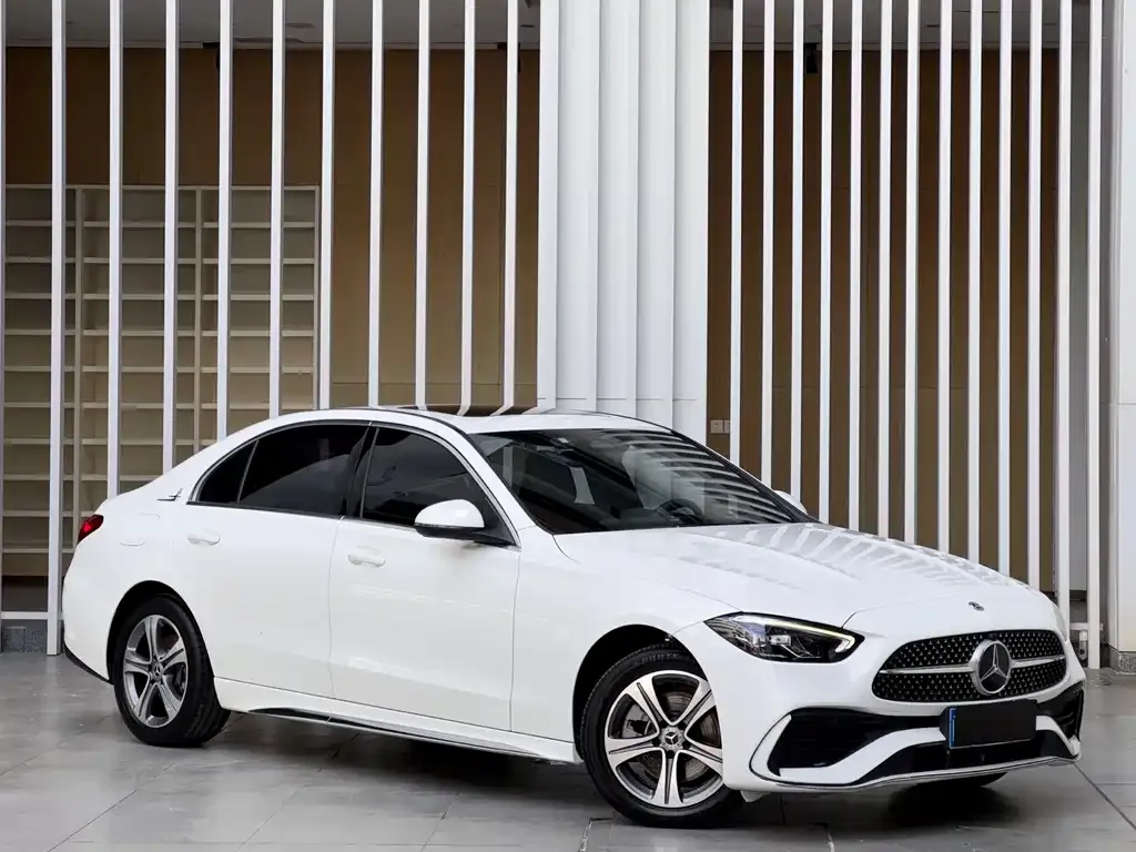 Mercedes-Benz C-Class — фото 10